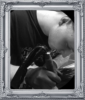 Wessel mandala fineline tattoo artiest