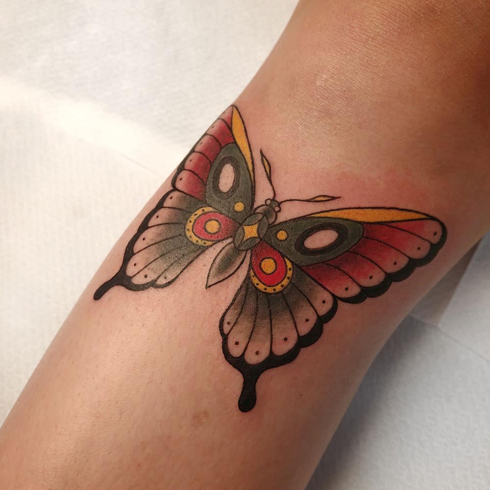 Kleuren vlinder tattoo