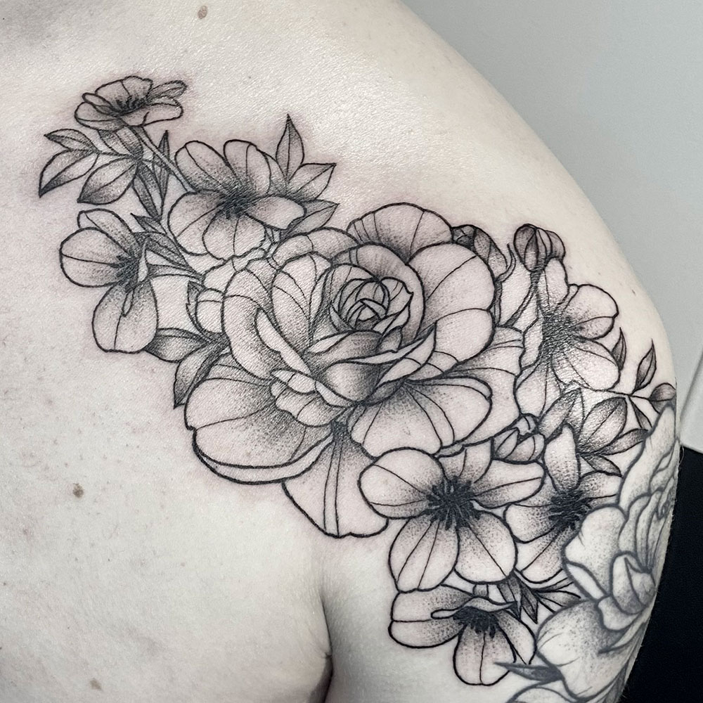 Rozen bloemen tattoo Danique