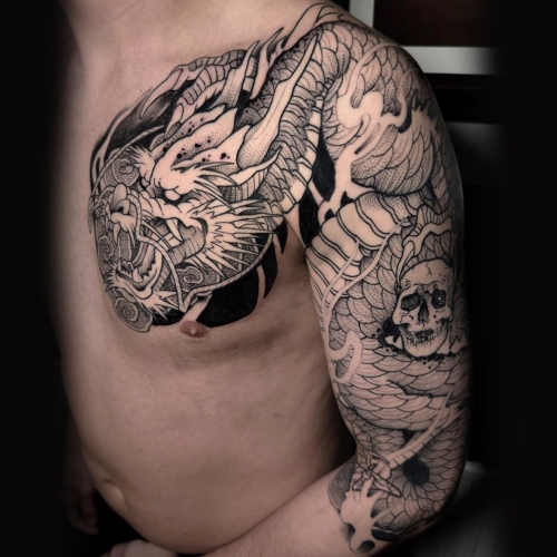 draak en schedel tatoeage skull dragon tattoo sleeve