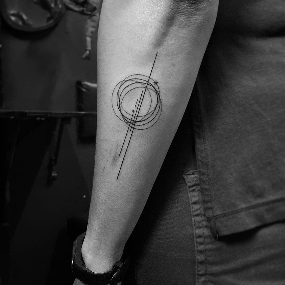 Fineline cirkel tattoo Alfredo