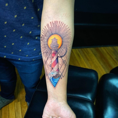 Full color fineline vuurtoren tattoo Alfredo