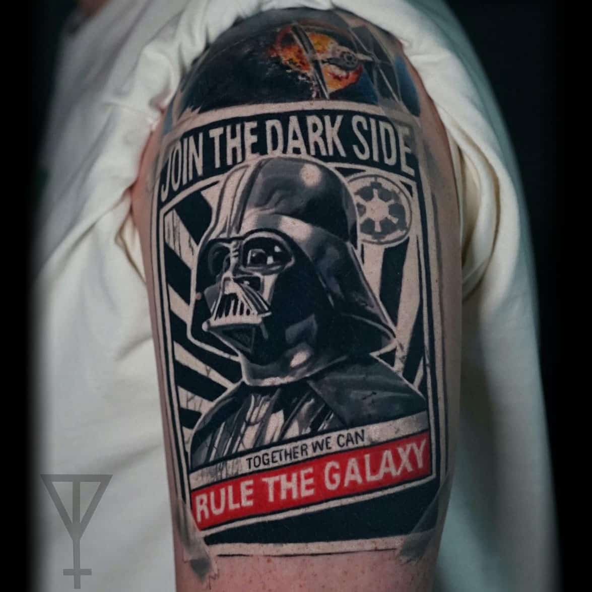 Starwars Darth Vader tattoo realisme Roman Vainer